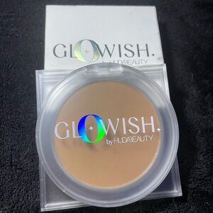 HUDA BEAUTY GloWish Natural Tan Bronzer
